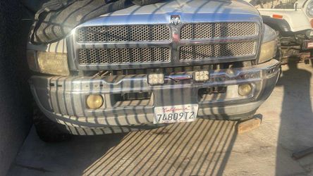 Ram 1500 V8