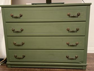 Green Vintage 4 Drawer Solid Wood Dresser