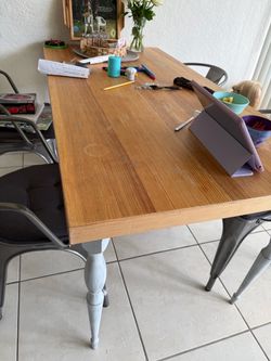 Dinning Table and 4 chairs