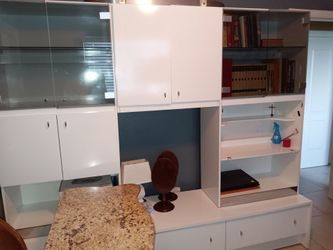ENTERTAINMENT CENTER