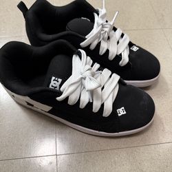 DC Shoes Size 11