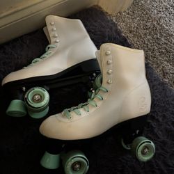 Size 9 skates