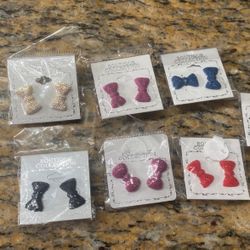 Hello Kitty Bow Earrings