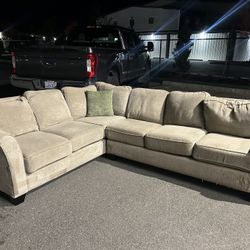 Sectional Couch 