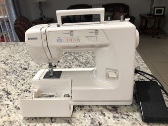 Kenmore Sewing Machine Model 15516 With Original Box #148356