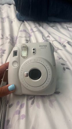 Polaroid instax mini 9