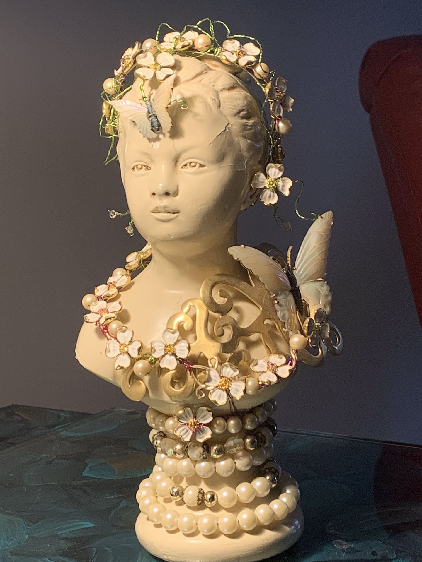 Embellished statue, $50.00or BO