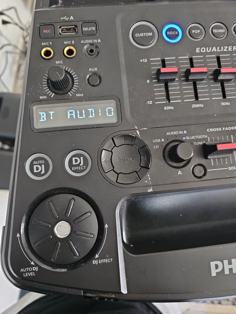 BLUETOOTH PHILLIPS NX5 $100.00 Hifi System