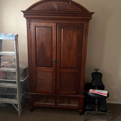 Cherry Wood Hutch