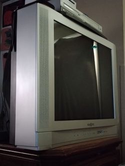 Insignia 27"CRT TV