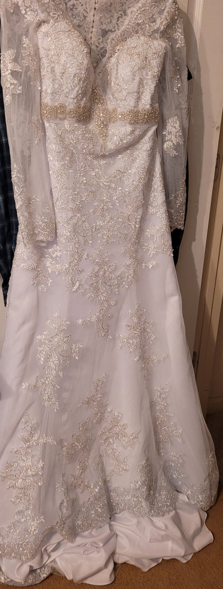 Wedding Dress, White,  For Anyone Who Wants to Buy This Dress. I Will Give You The White Boots For Free.