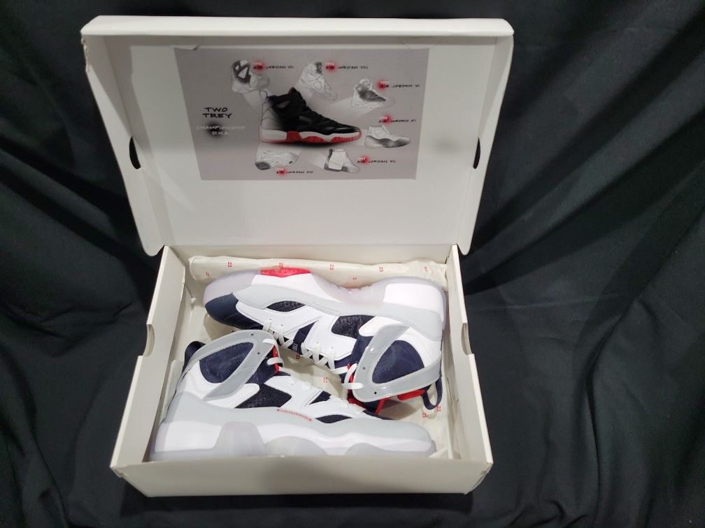 Jordan Jumpman Two Trey (DO1925-101) Men's Size 13 - White Midnight Navy - New