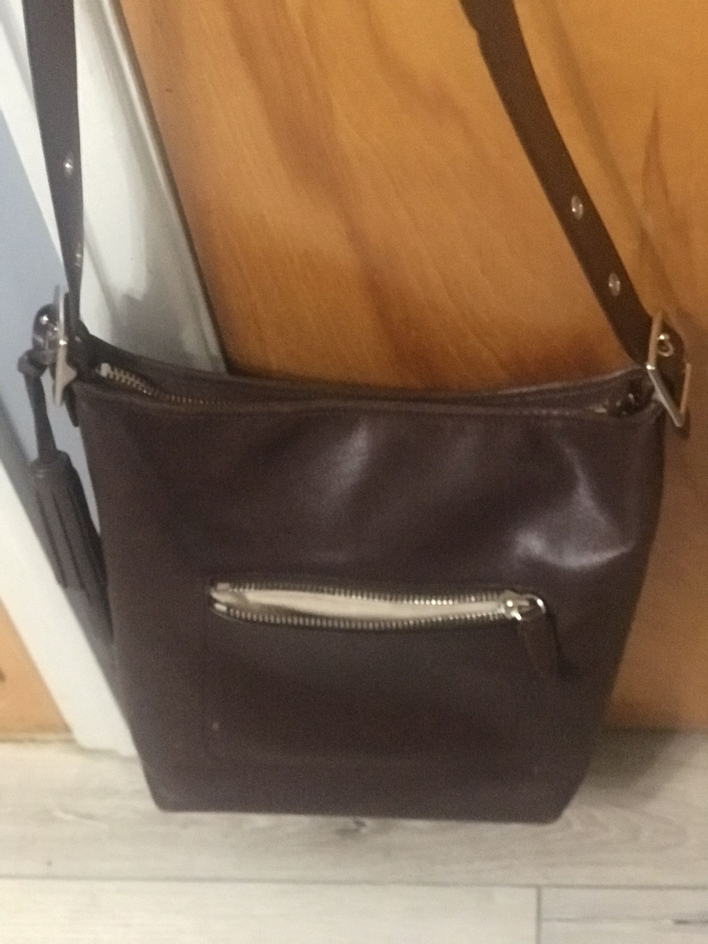 BROWN LEATHER  COACH PURSE 