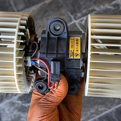Blower motor E39 & E53 2002 BMW 530i