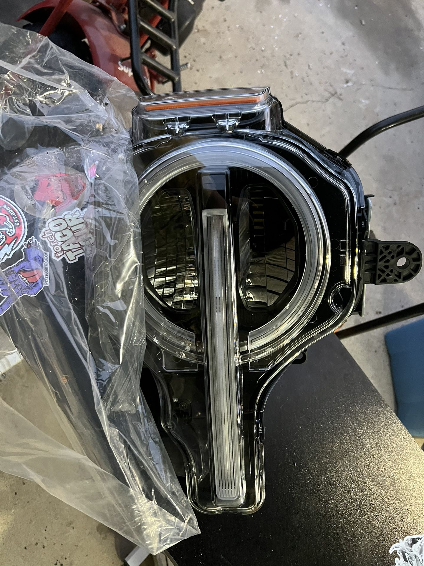 Ford bronco Headlight