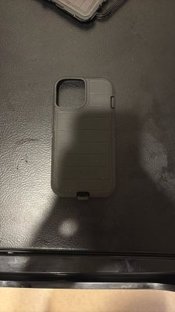 iPhone 13: Otter Box