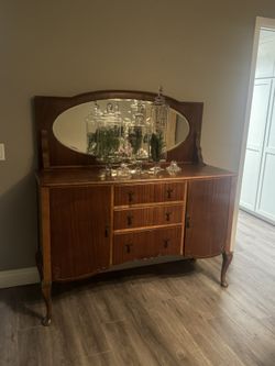 Buffet Cabinet 