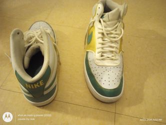Nikes 12