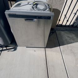 Whirlpool Dishwasher