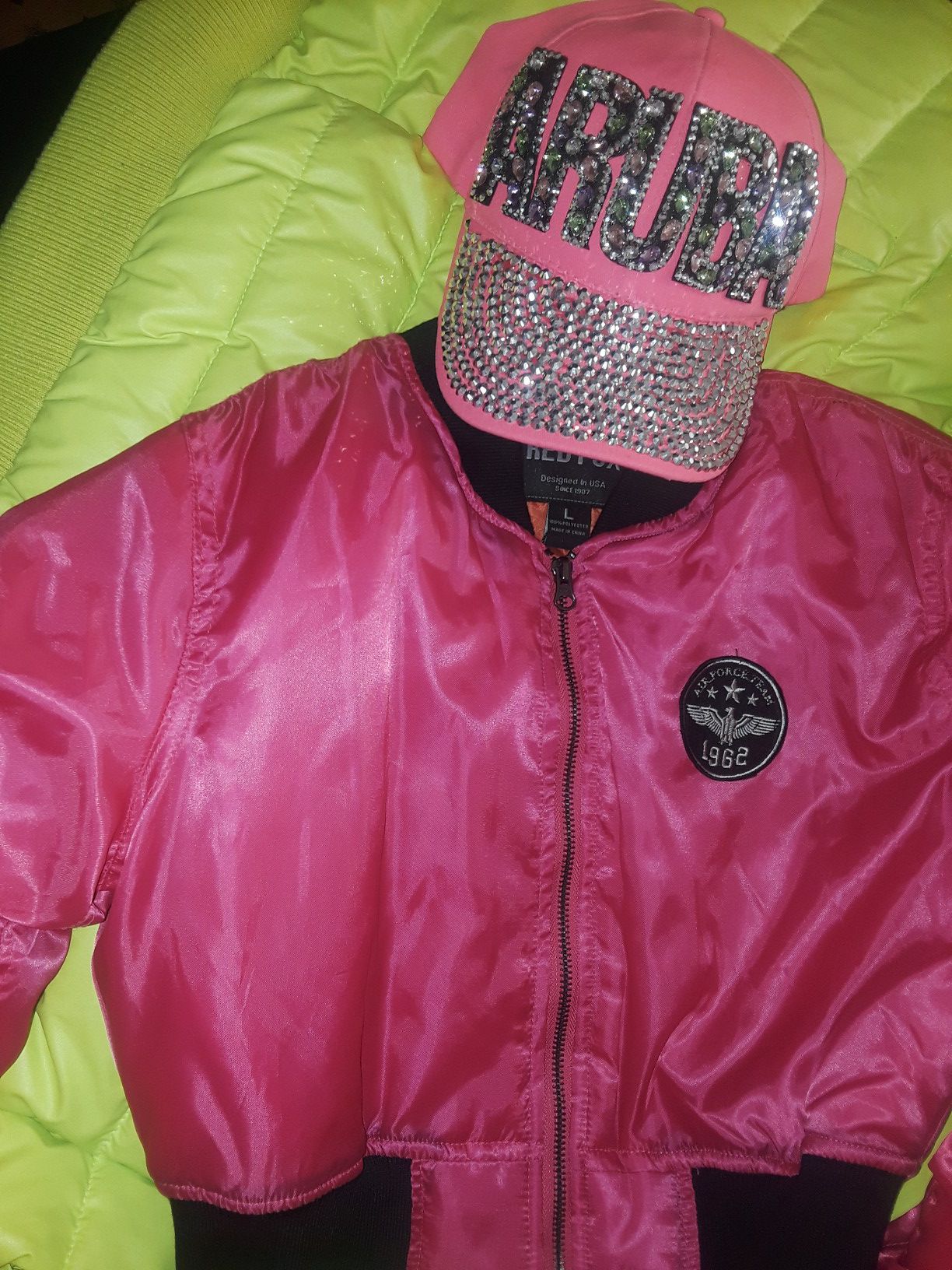 Red fox crop hot pink jacket brand new!