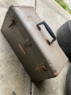 Tool box craftsman