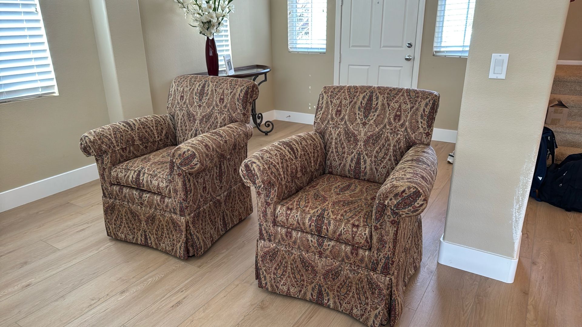 Set Of 2 Ethan Allen Chairs