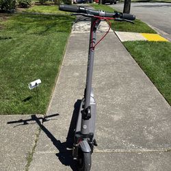 GoTrax G6 Commute Scooter - Like New