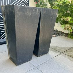 Large Outdoor Pots (4)