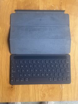 Apple Smart Keyboard Folio