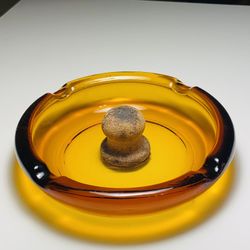 Beautiful Vintage 6” Inch Wide Amber Glass Ashtray With Cork Knocker