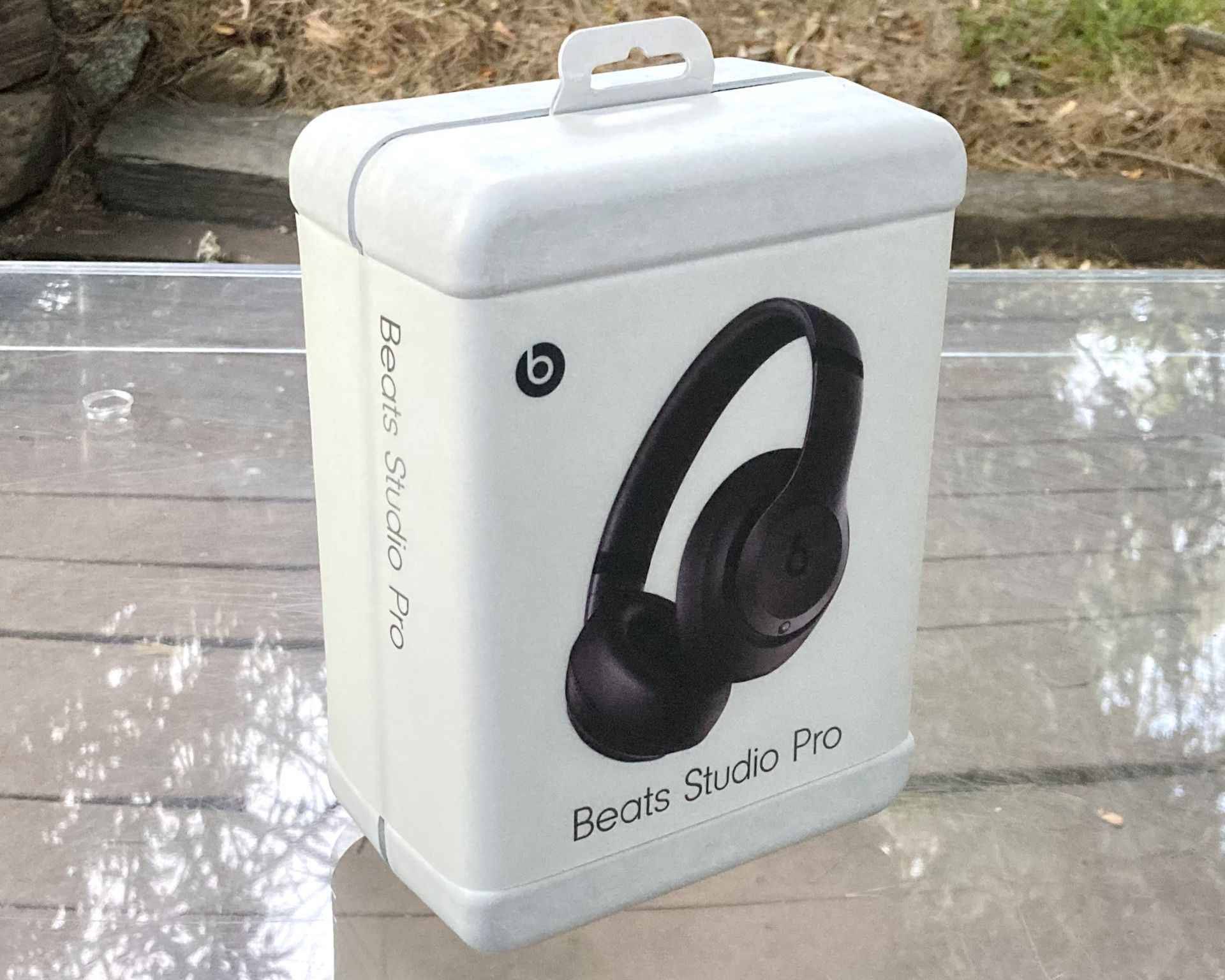 Beats Studio Pro Wireless Bluetooth Headphones in Brown 