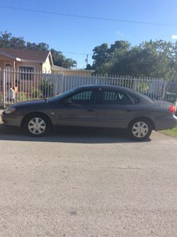 2003 FORD TAURUS