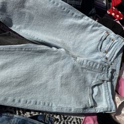 Women’s Levi’s Jeans 