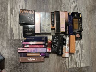 Makeup lot