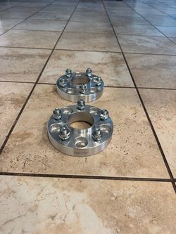 Wheel spacers for nissan and Infiniti