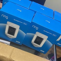 Spotlight Cam Plus battery