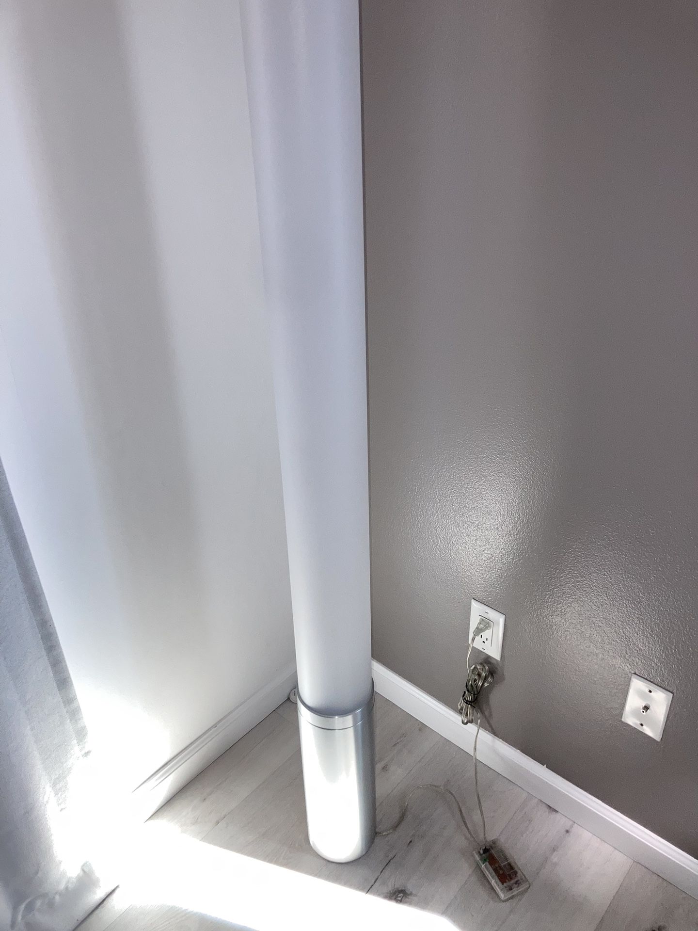 Design Within Reach (DWR) Floor Lamp By Pablo Elise,All Products : American Fashion Style Bags On Sale