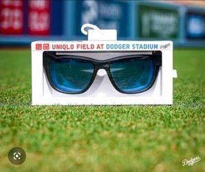 Dodgers  Sunglasses and Clear Tolte Bag SGA 8/23/26