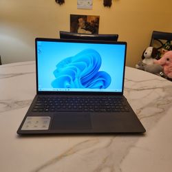 Dell Inspiron 3520 11th Gen Quad Core I5 Up To 4.5 GHZ 16 GB Ram 512 GB NVME SSD & 500 GB HDD Windows 11 Pro