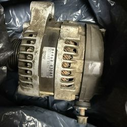 Dodge Caravan 2005 OEM Alternator 