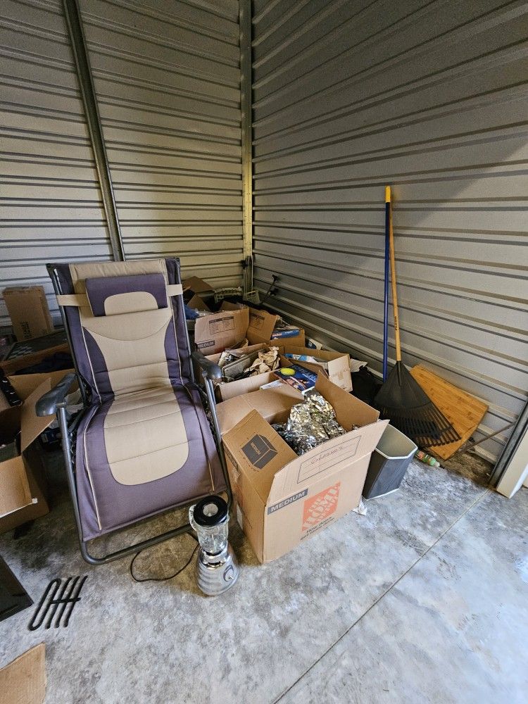 π·οΈ FULL STORAGE UNIT SALE β Household Items, Kitchenware, Furniture, Electronics & More!