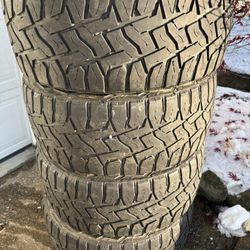 Used Set Of Toyo Open Country 33x12.5x20 Tires 