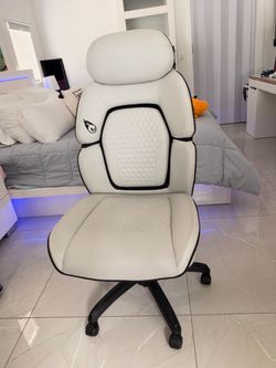 Gaming chair