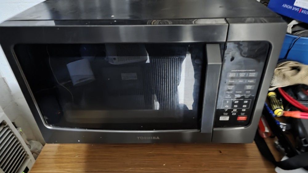 Toshiba Microwave 1550 Watt - Very Powerful!