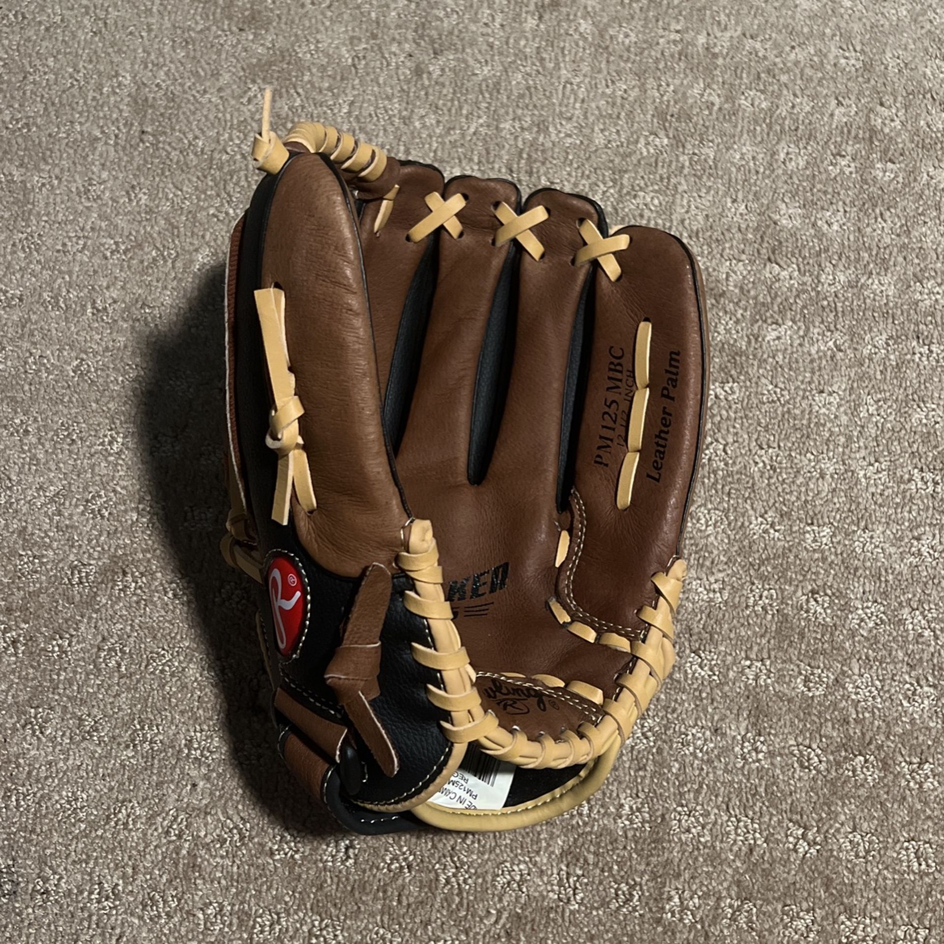 Rawlings Baseball Glove 