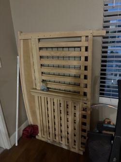 Toddler bed free,