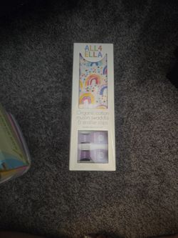 Organic Cotton Muslin Swaddle And Stroller Clips