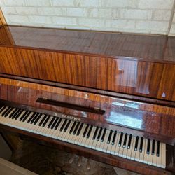 Belarus 44" Continental Console Upright Piano - Polished Mahogany