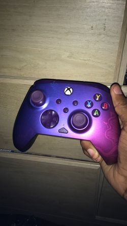Used Xbox series s controller
