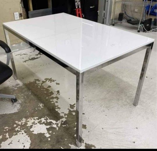 GLASS Office Desk